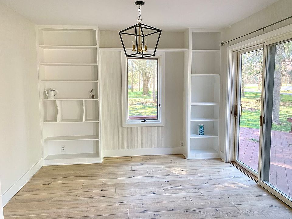 1st image of 1335 Pine Hill Ct