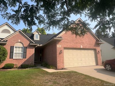 3305 Dewdrop Ln, Howell, MI, 48843