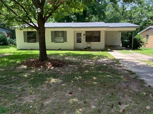 211 Terrace Ln, Texarkana, TX 75503