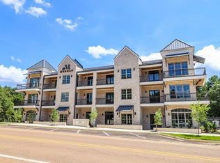 908 N Lamar Blvd #201, Oxford, MS 38655