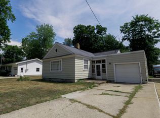 641 Randall Rd, Muskegon, MI 49441