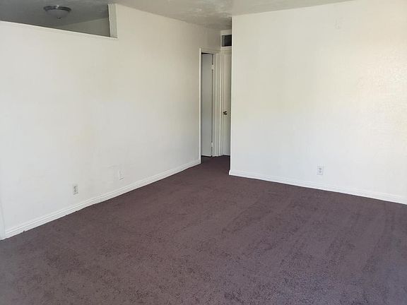 4th image of 2108 Sunrise Ave