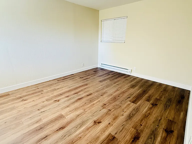 Cambria — Photo 26