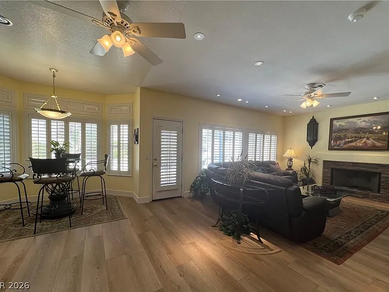 7611 Cougar Creek Cir — Photo 16