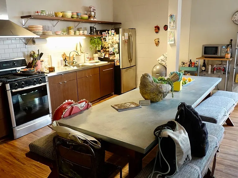 1010 Sycamore Ave #206 — Photo 15