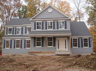 43 Summerfield Dr, Mount Bethel, PA 18343