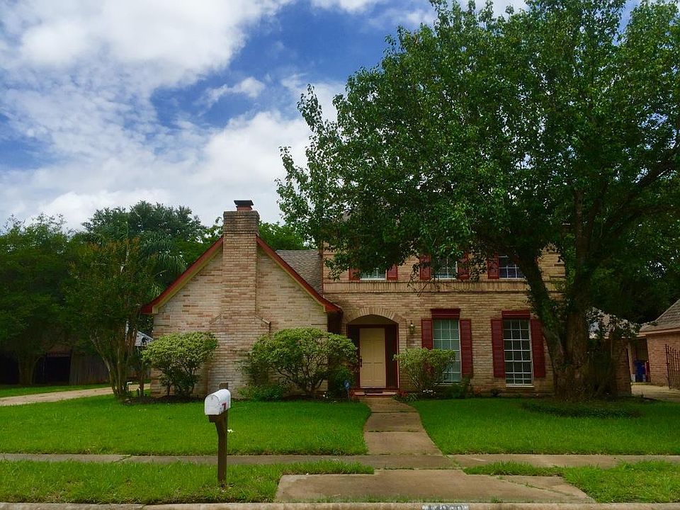 1st image of 14930 Mesita Dr