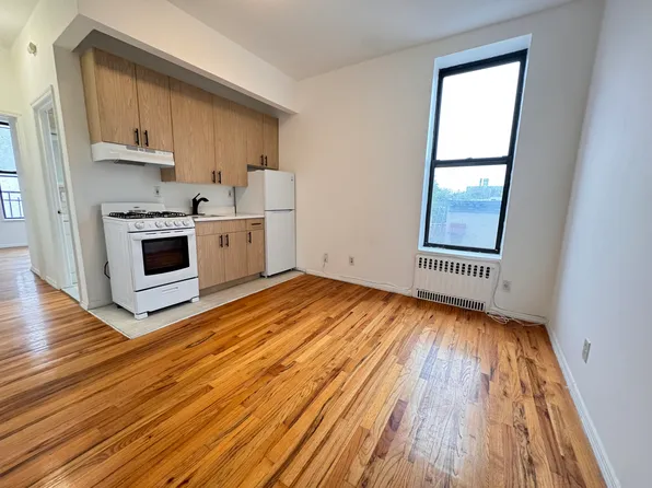 137 East 116th Street image 1 of 7