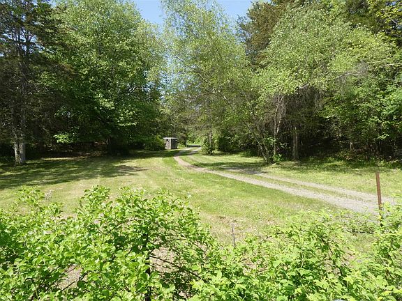 5th image of 250 Scudderhook Rd
