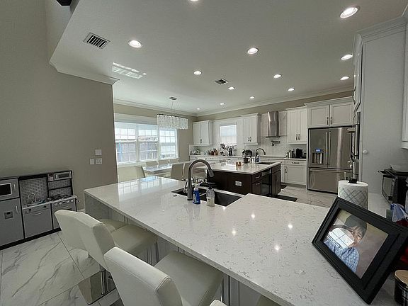 5th image of 3614 W Palmira Ave