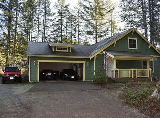 281 N Goldeneye Dr, Hoodsport, WA 98548