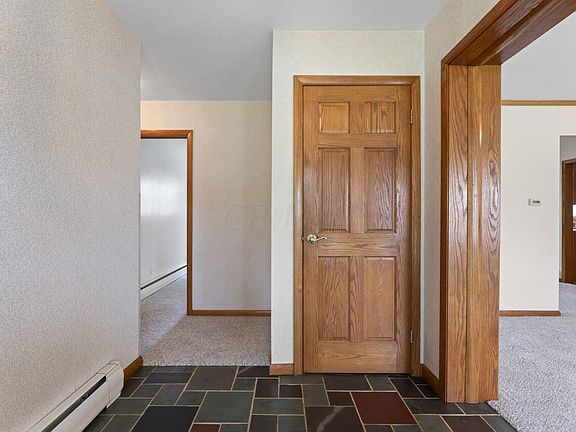 4th image of 107 Linnell Dr
