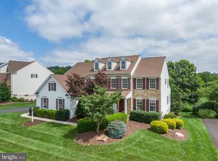 3377 Harwood Ln, Sinking Spring, PA 19608