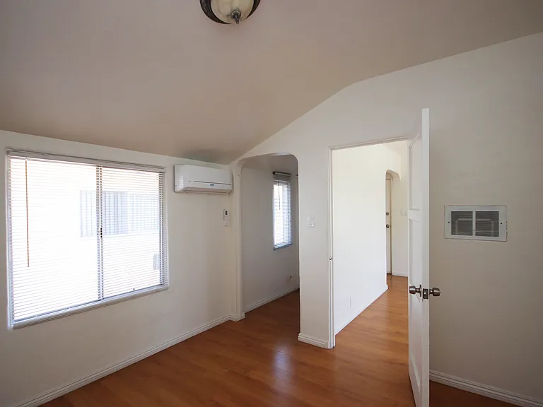 409 N Monterey St #1/2 — Photo 14