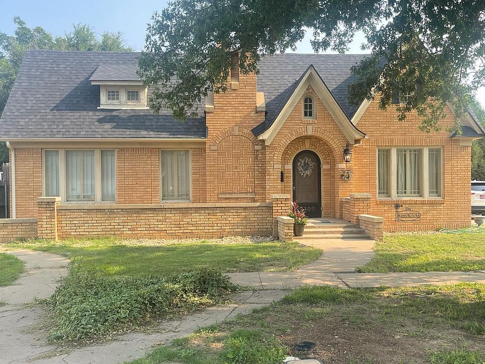 1st image of 2107 7th Ave