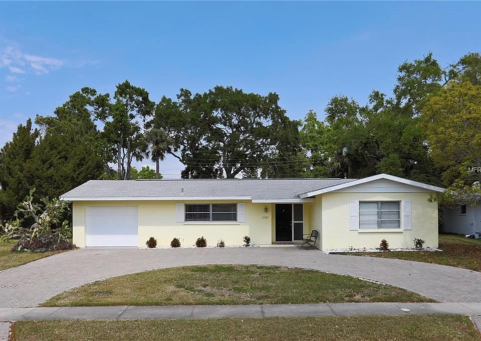 1st image of 2747 Gulf Gate Dr