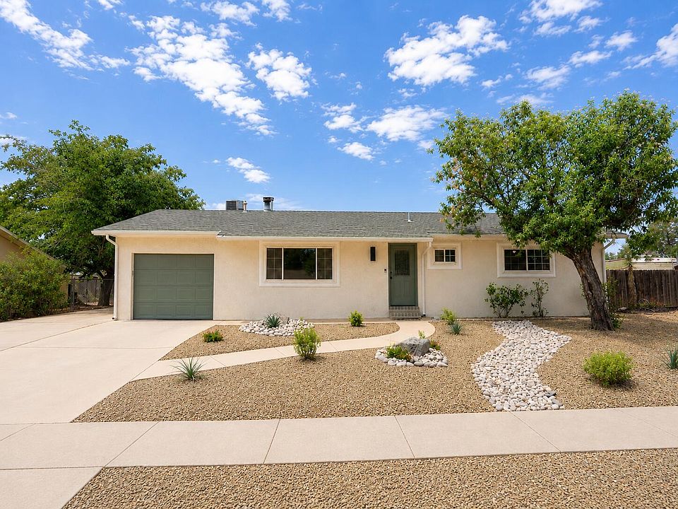 1st image of 351 N Saguaro Dr