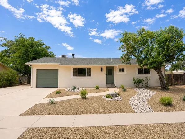 351 N Saguaro Dr, Washington, UT 84780