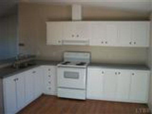 3rd image of 130 Carefree Ln