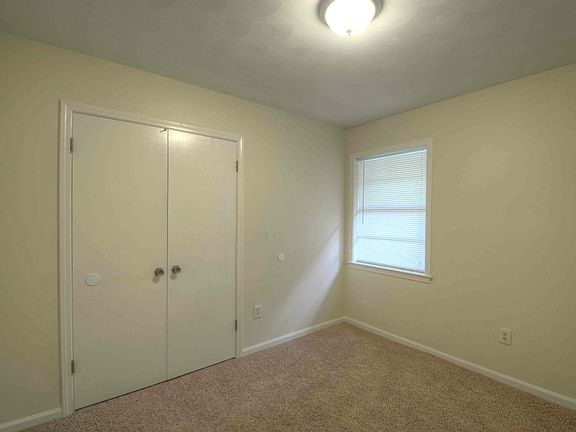 2nd image of 3757 Vanderwood Dr