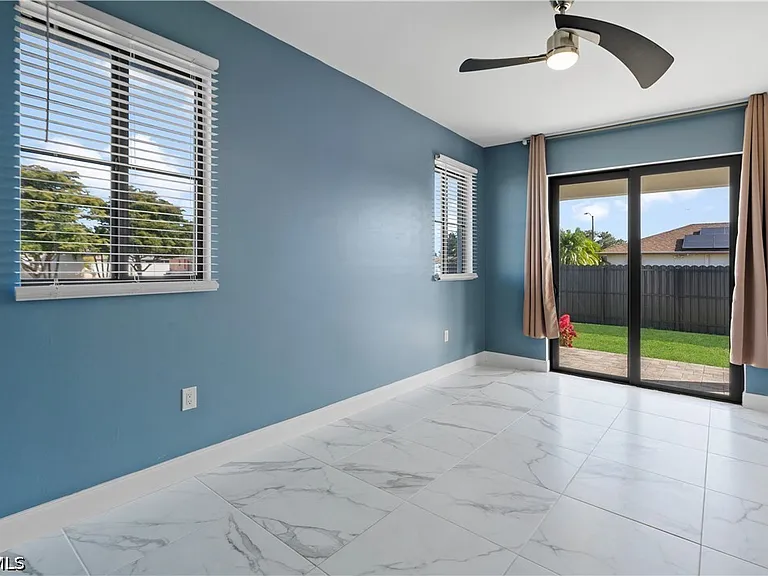 24 Crestwood Cir S — Photo 13