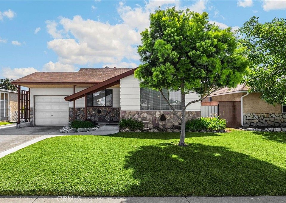 1st image of 7446 Serapis Ave