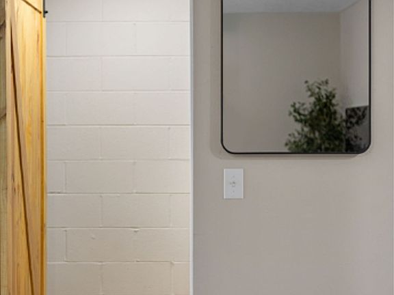 5th image of 1524 Cranfield Rd #11