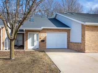 3123 Pasadena Ct UNIT 40, Dubuque, IA 52001