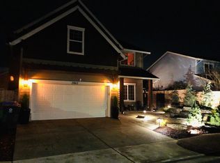 2862 Walnut Ct, Hubbard, OR 97032