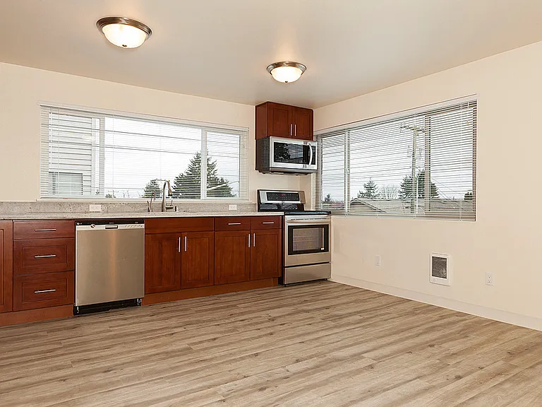 24th Ave NW - Located in Vibrant Ballard — Photo 34