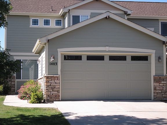 Attached 2-car Garage