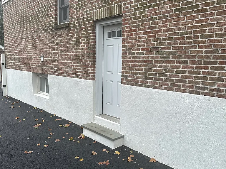 108 Seminary Ave #EF — Photo 16