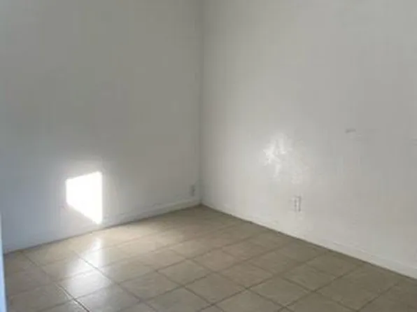 614 Woodrow St APT 7, Taft, CA 93268