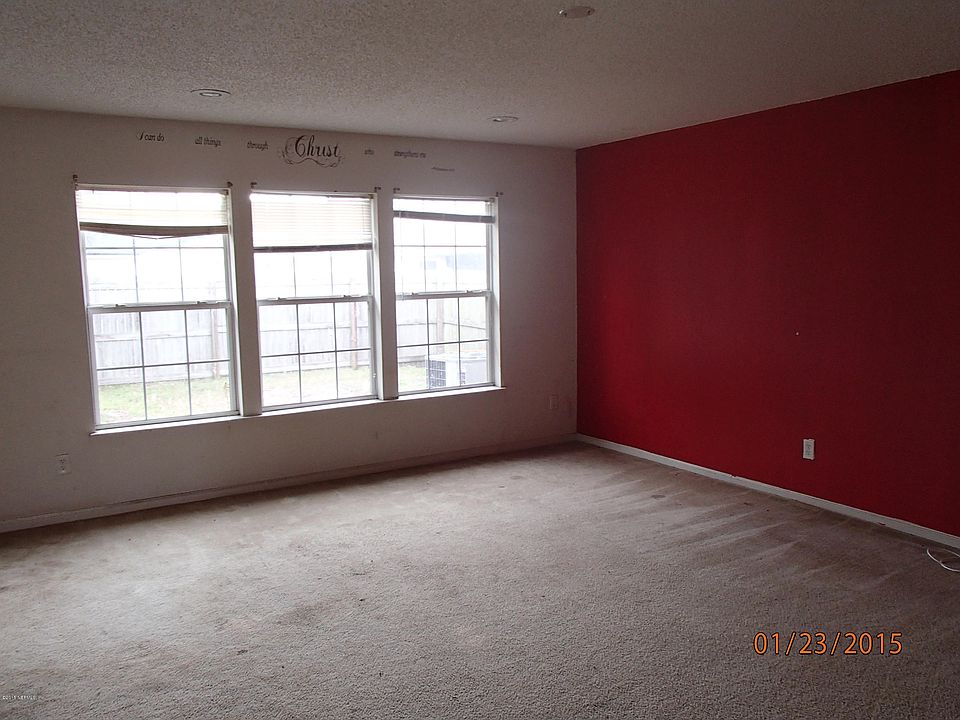 2nd image of 1497 Summit Oaks Drive W
