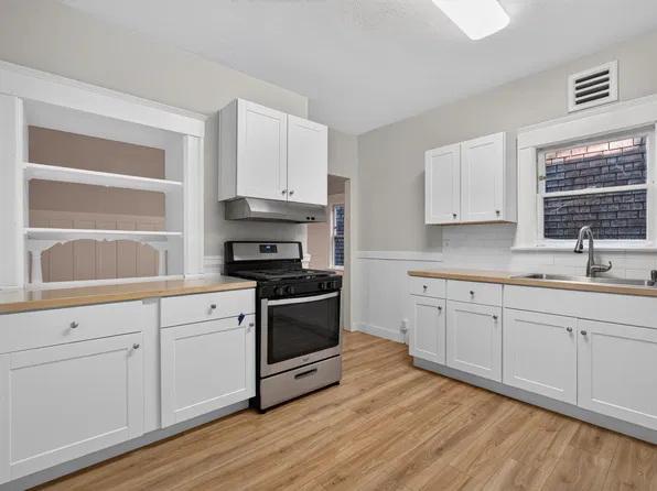 2808 Derby St, Berkeley, CA 94705