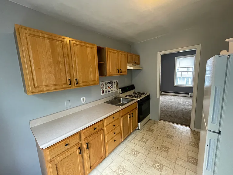 8 S Main St #2C — Photo 4