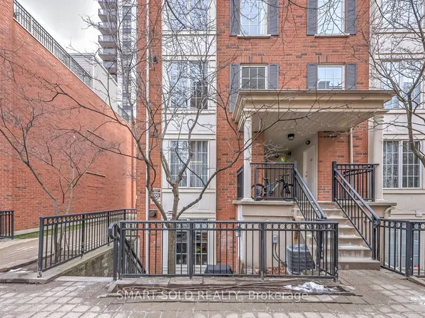 3 Everson Dr #679, Toronto, ON M2N 7C2