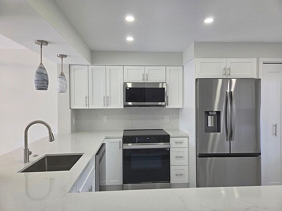 3rd image of 14310 Strathmore Lane #305