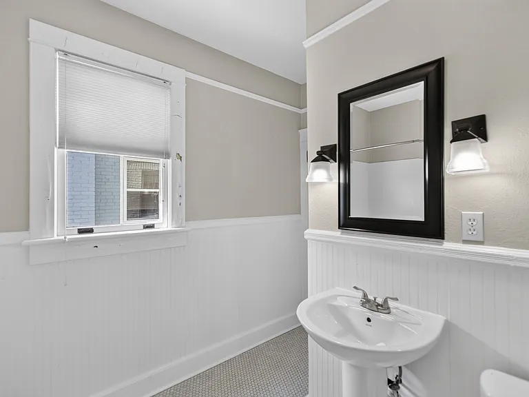 831 Rutledge Ave — Photo 18