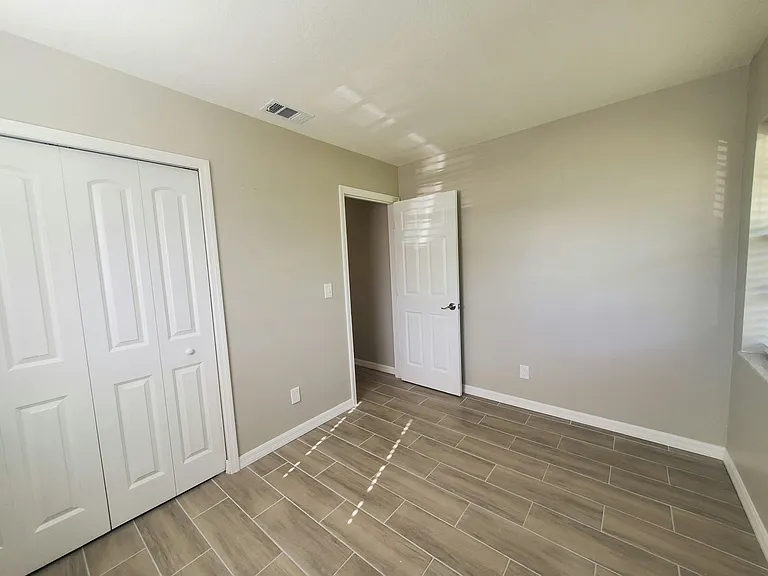 3300 S 7th St #B — Photo 10