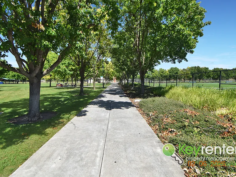 6000 Dalton Way — Photo 40