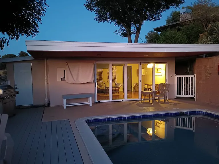 2434 Mountain View Dr — Photo 1