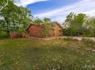 7 Hickory Grove Ln, Washington, IL 61571