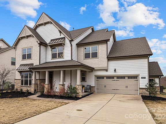 2nd image of 15227 Cimarron Hills Ln