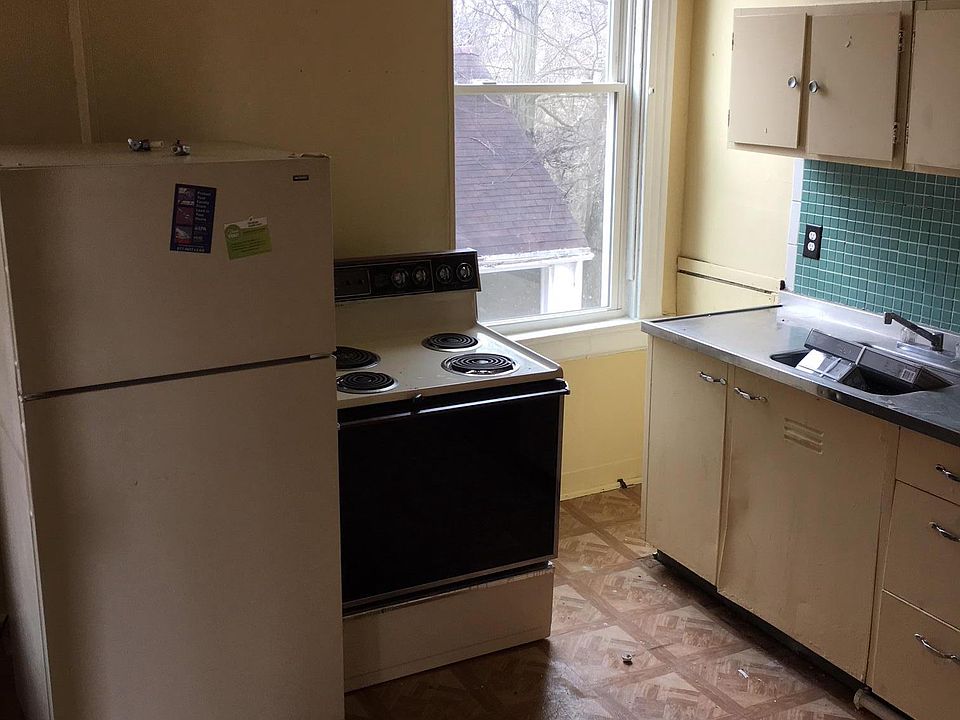 1st image of 2265 Harrison Ave #2