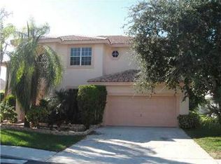 710 SW 93rd Ave, Pembroke Pines, FL 33025