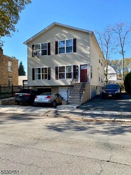 1st image of 419 Amherst St Floor 2