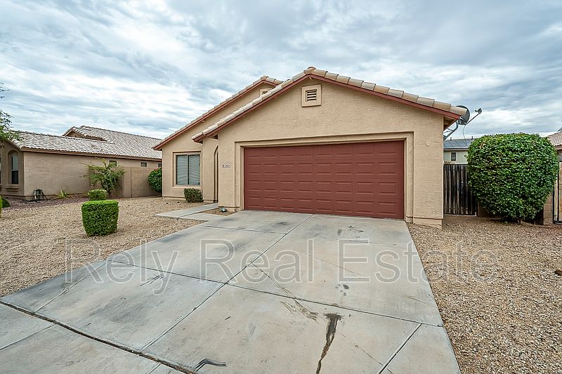 1st image of 2033 S 86th Dr