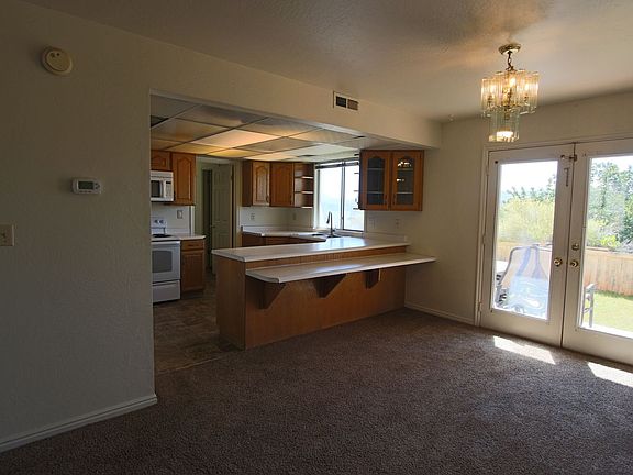 3rd image of 1330 W Indian Hills Dr Unit 8