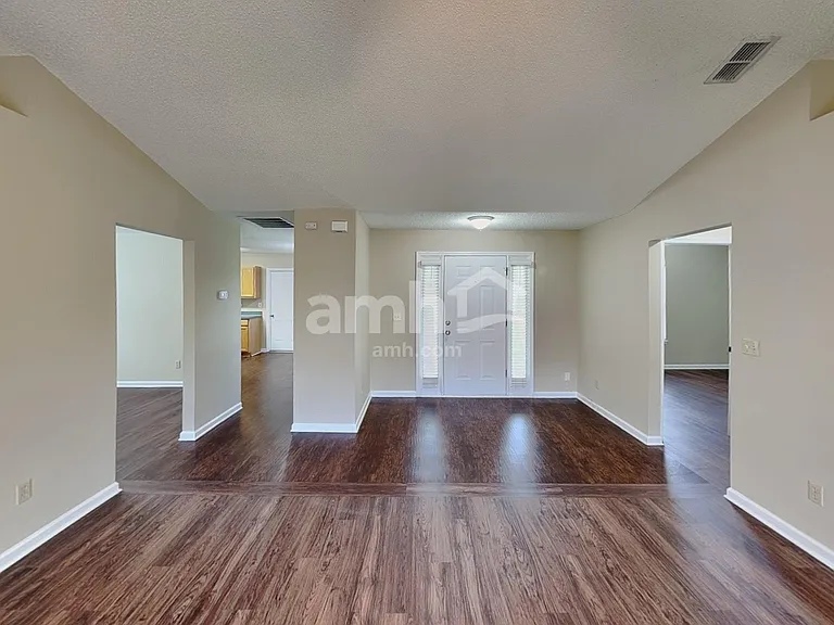 11062 Gullwing Ct — Photo 7